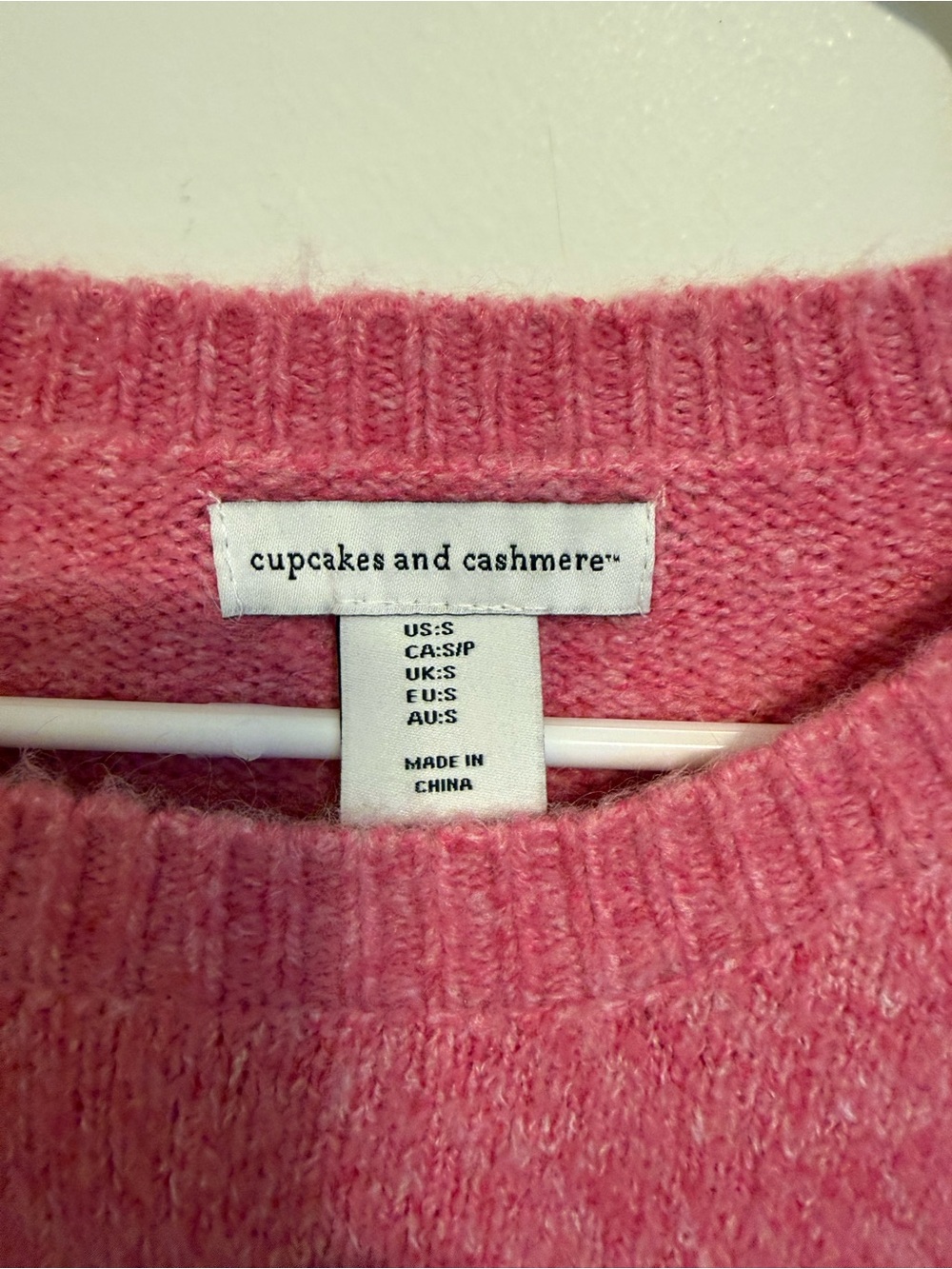 Cupcakes and Cashmere Pink Heart Knit Sweater Size Small Valentine - Picture 5 of 7